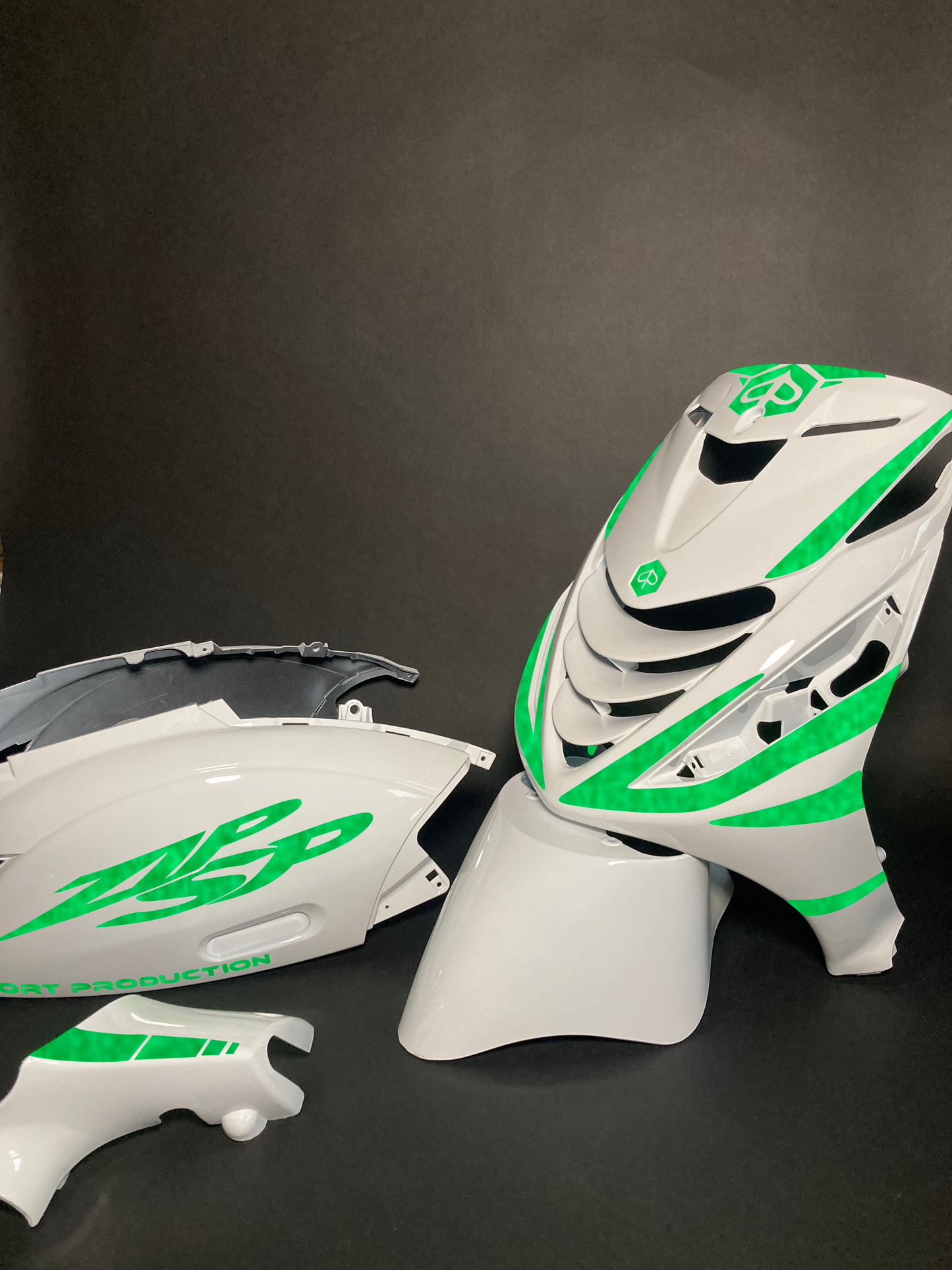 Zip Sports Production | Reflective Green