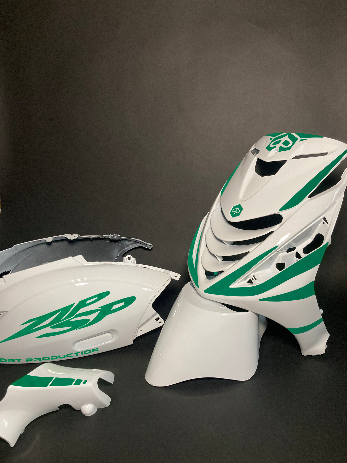 Zip Sports Production | Reflective Green
