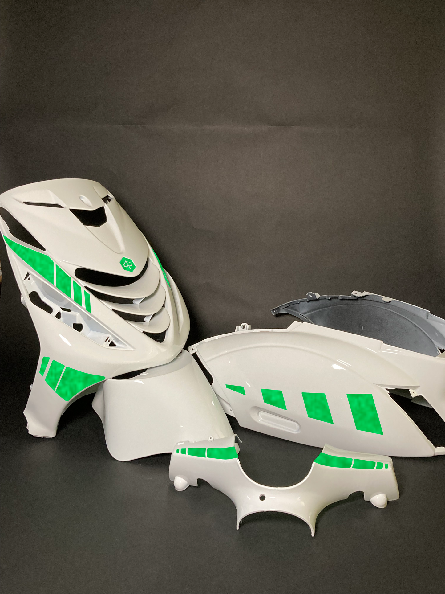 Zip Striped | Reflective Green