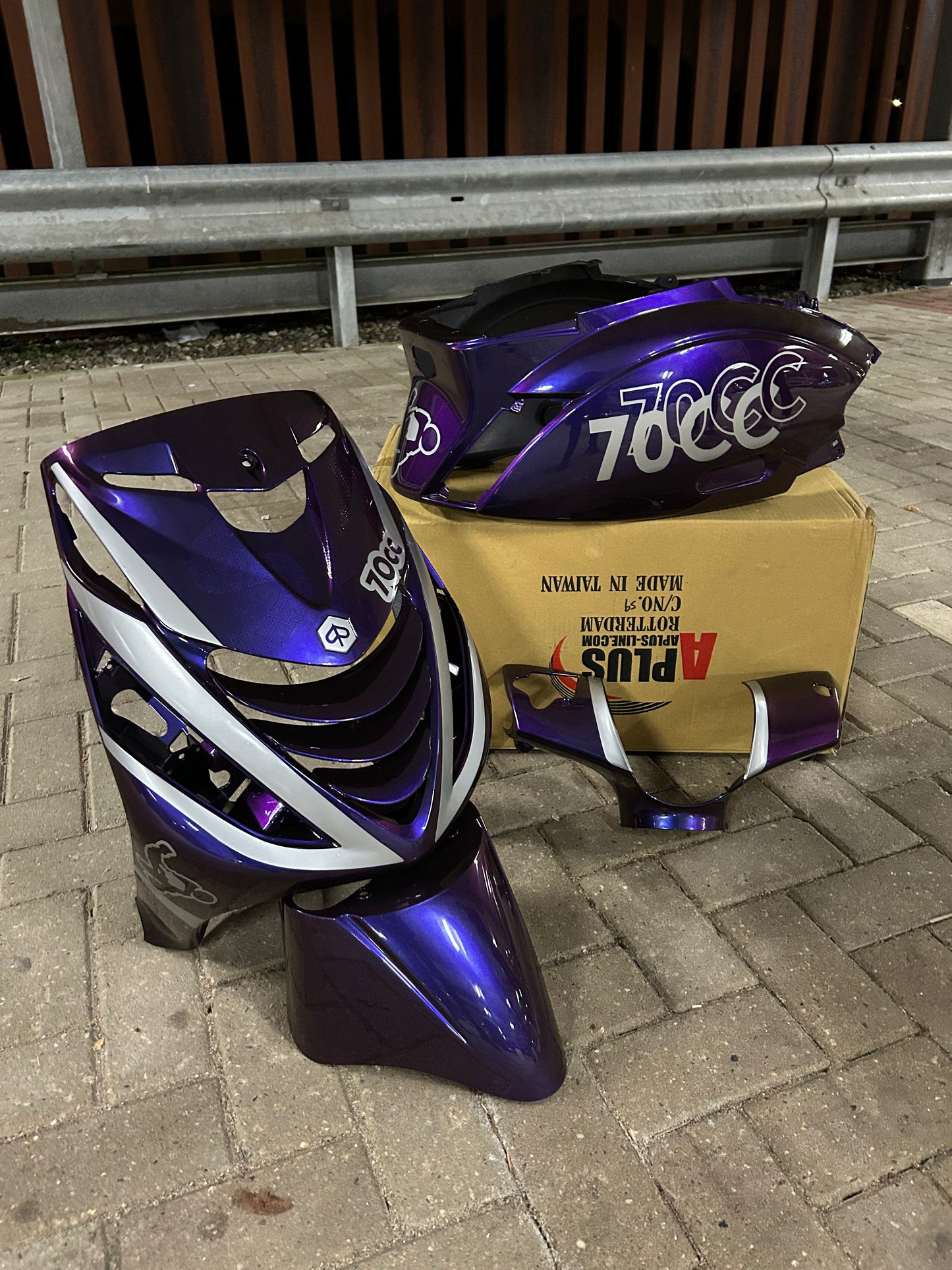 Piaggio zip | 70cc stuntstickers